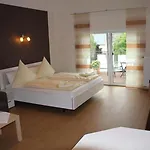 Gaestehaus Panorama 布鲁蒂凡科