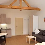 Gaestehaus Panorama 招待所 布鲁蒂凡科