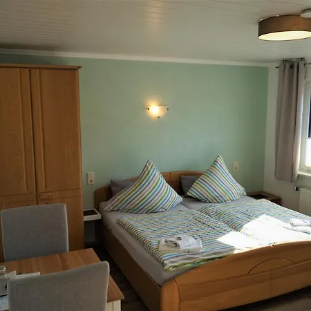 Gaestehaus Panorama Pensión 3*