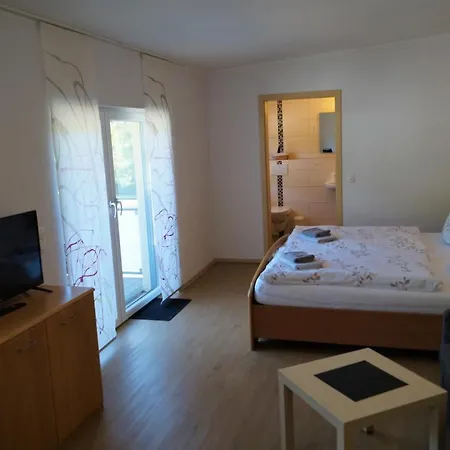 Gaestehaus Panorama Pensión 3*