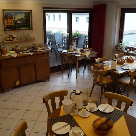 Pensión Gaestehaus Panorama 3*